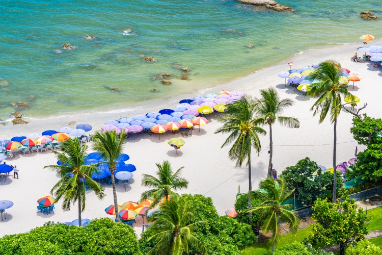  romantic honeymoon destination in Maui, Hawaii, USA